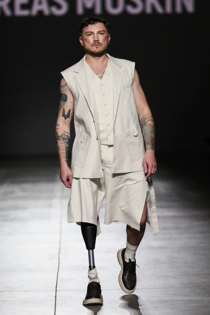 Ukrainian veterans on prostheses take to the catwalk at Ukrainian Fashion Week