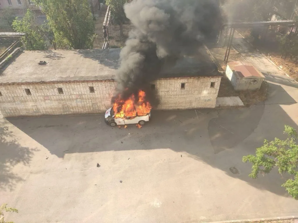 In Kherson, a Drone Attacked and Destroyed a Ukrainian Red Cross Vehicle 2 In Kherson, a Drone Attacked and Destroyed a Ukrainian Red Cross Vehicle