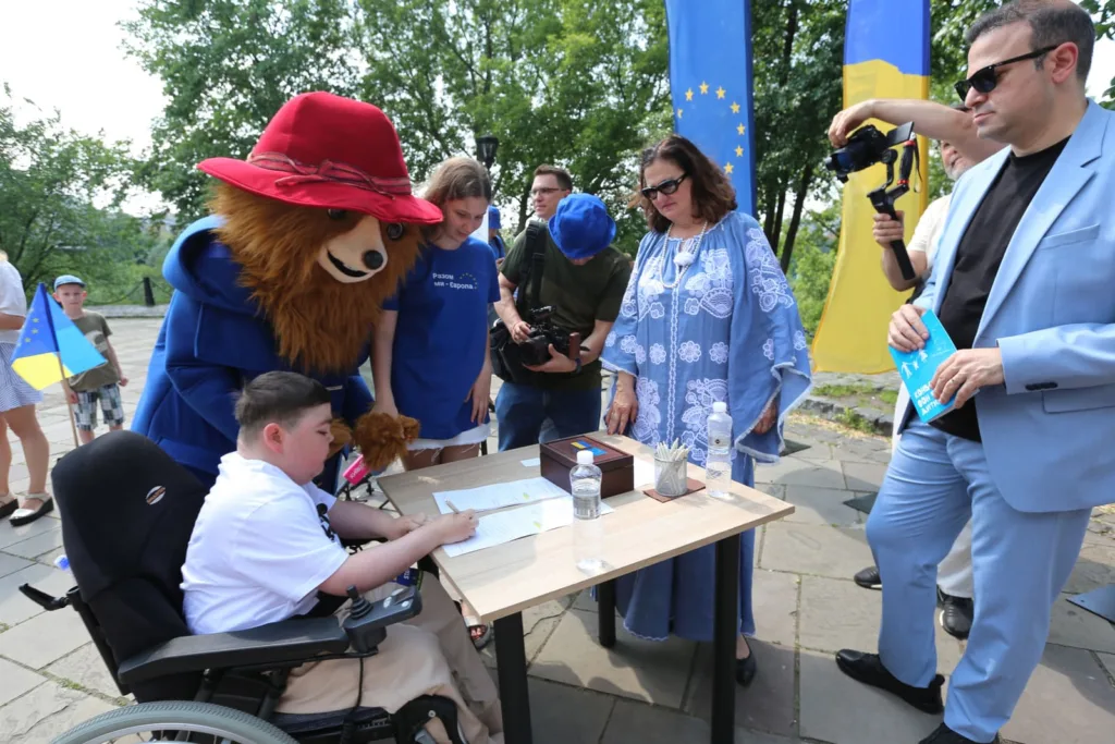 EU Children's Space brings together thousands of Ukrainians in Kyiv 27 EU Children's Space brings together thousands of Ukrainians in Kyiv