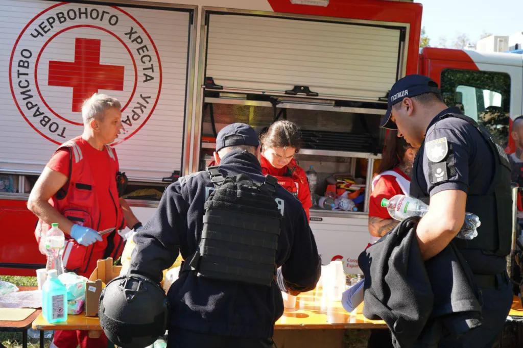 The Ukrainian Red Cross is assisting victims of the mass attack in Kyiv 21 The Ukrainian Red Cross is assisting victims of the mass attack in Kyiv